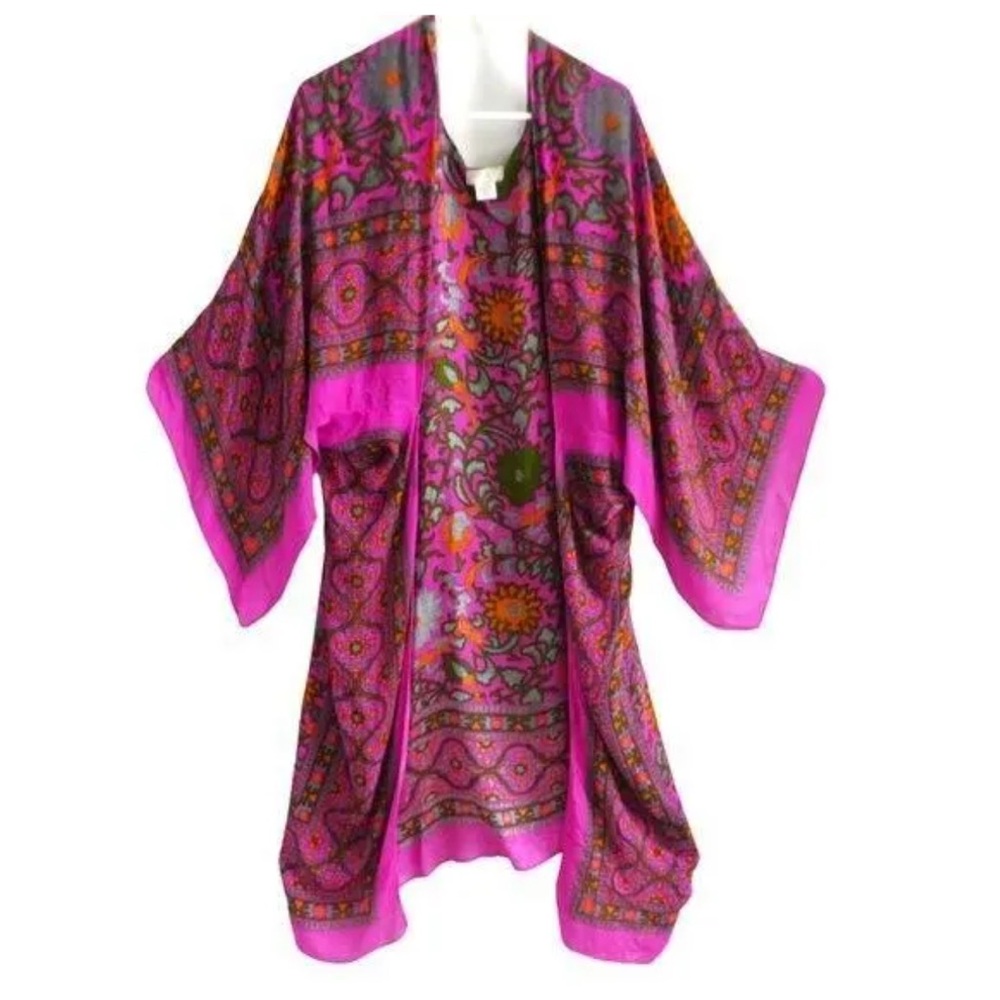 Vintage Free People Vibrant Pink and Purple Paisley Kimono